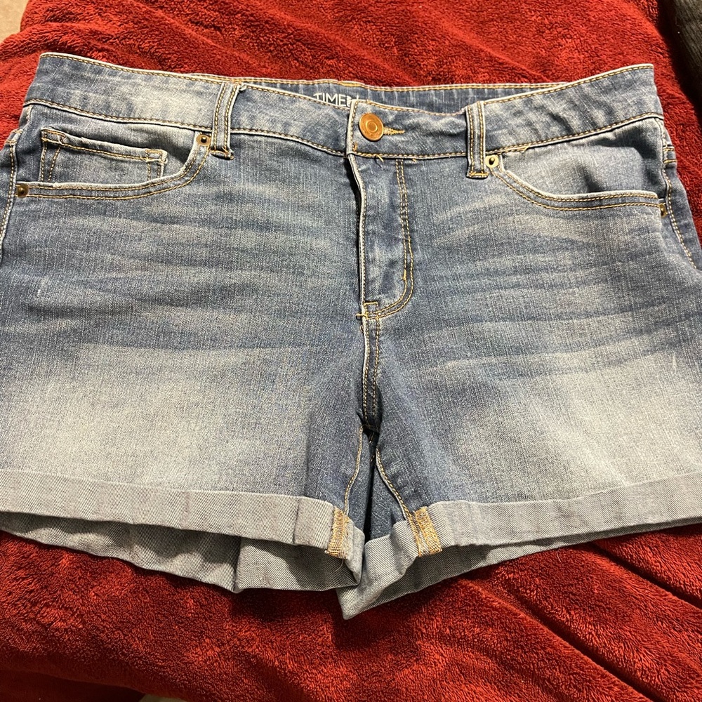 Womens Time and Tru sz 12 blue Jean shorts
